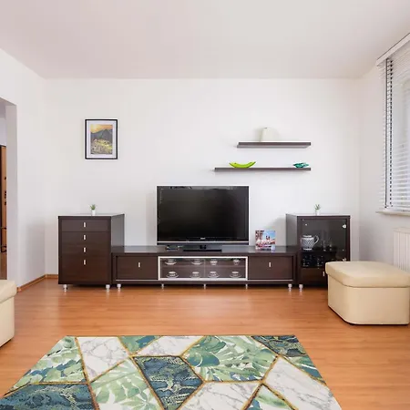 Bright Apartment Near Ice Krakow With Air Conditioning And Parking By Noclegi Renters-2