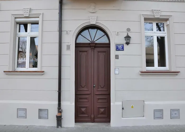 Tresor Barska Apartments